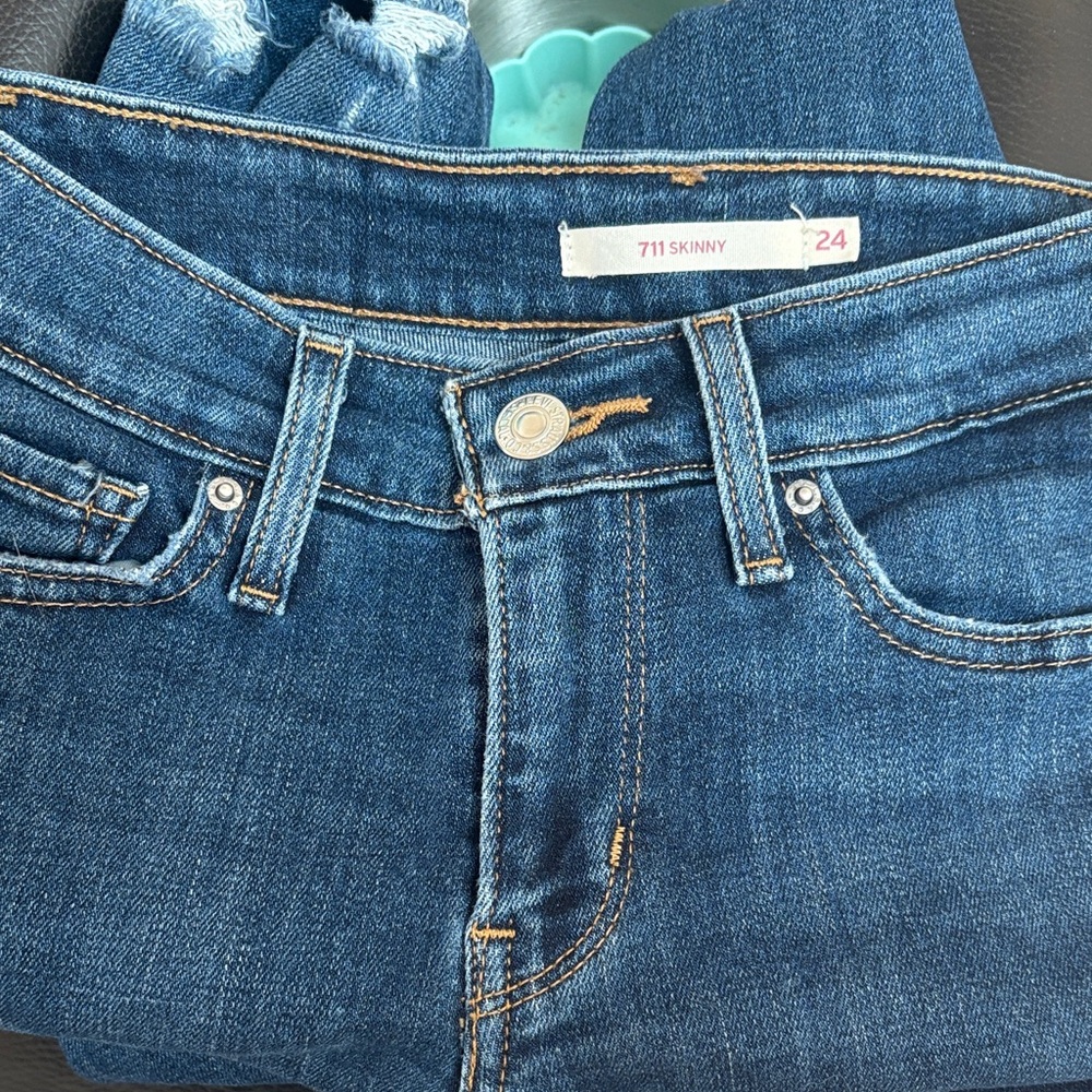 Levi's Women's Dark Blue Skinny Jeans